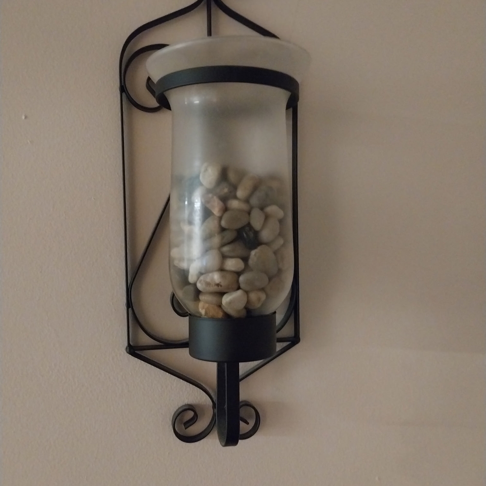 Elegant Black Wall Sconce with Pebble Accents
